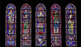 Notre Dame de Chartres: Fenstergruppe unterhalb der Fensterrose der Nordfassade